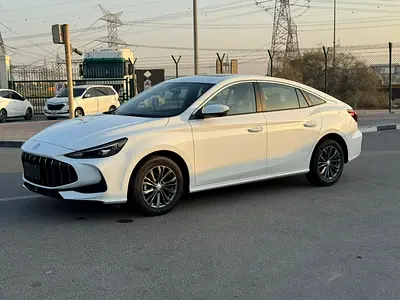 MG MG 5 / LUXURY / 2025 / AT