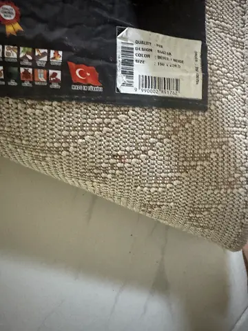 ong Turkish rug, size 1m × 3m
and a Turkish rug, size 150 × 230 cm