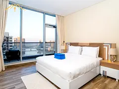 Luxurious 2-Bedroom Apartment with Canal View in J One Tower, Business Bay