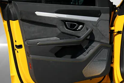 2020 Lamborghini URUS 缩略图 10