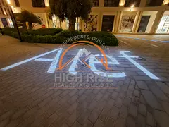 Stunning Stylish Bigger studio with Balcony