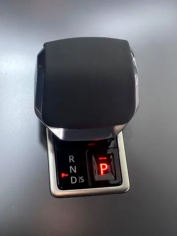 Land Rover Range Rover Velar Dynamic SE, миниатюра 12