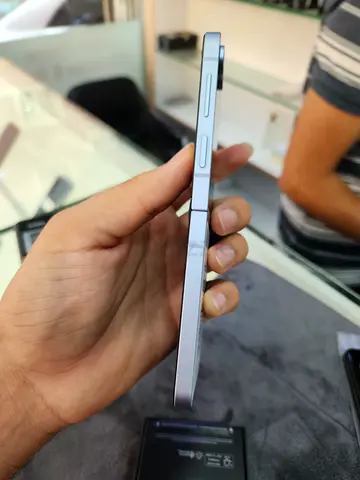 Samsung Galaxy Z Flip 6 256GB TRA With Box