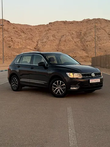 2017 Volkswagen Tiguan | GCC Specification | Original Paint except 1 panel| Full Agency Service