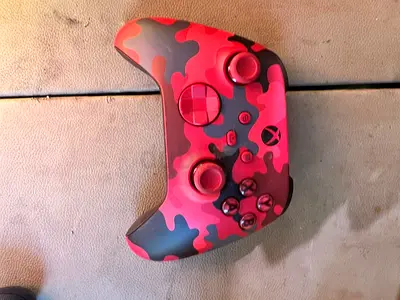 Experience Gaming Like Never Before with This Xbox Controller!