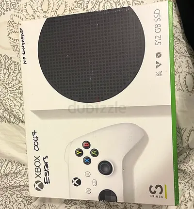 Xbox S with razer blackshark headphones
