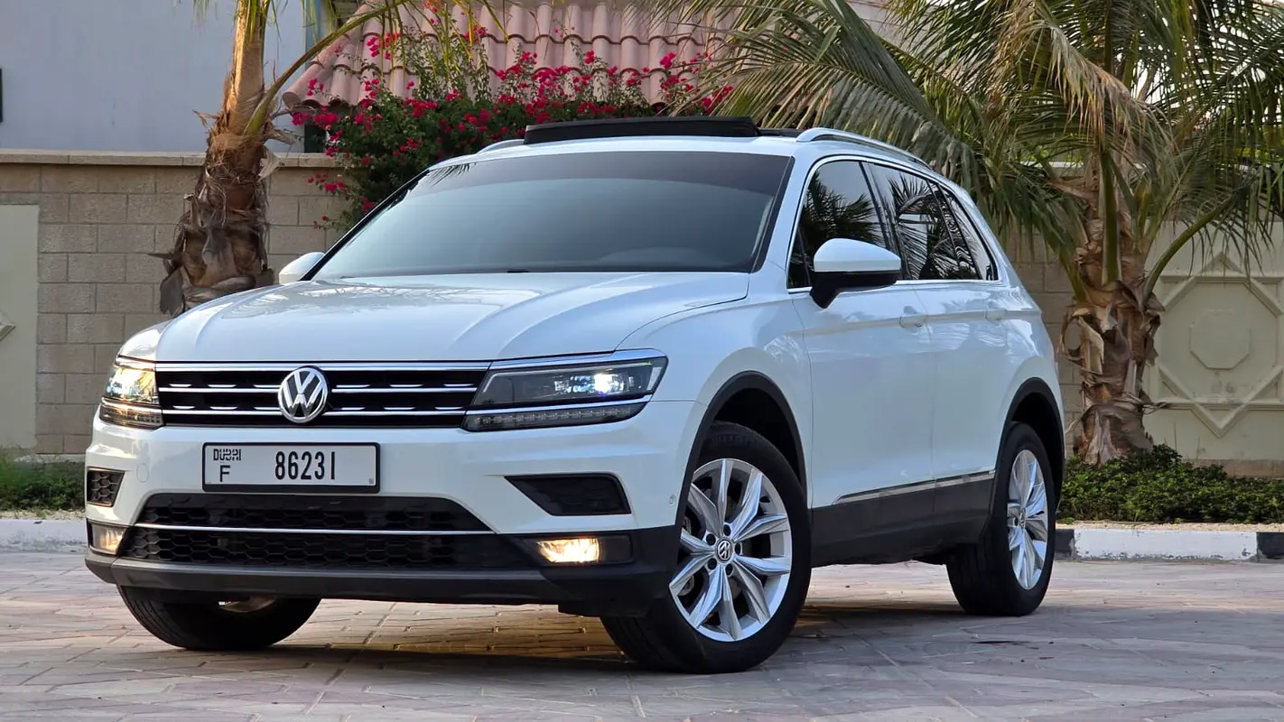 Volkswagen Tiguan 2019 — photo 1 of 20