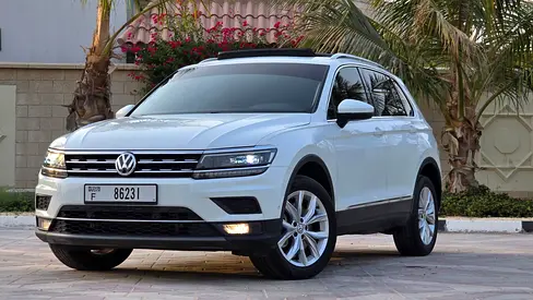 Volkswagen Tiguan Sport  Style SEL GCC Specs Full Vw Service History Single Owner