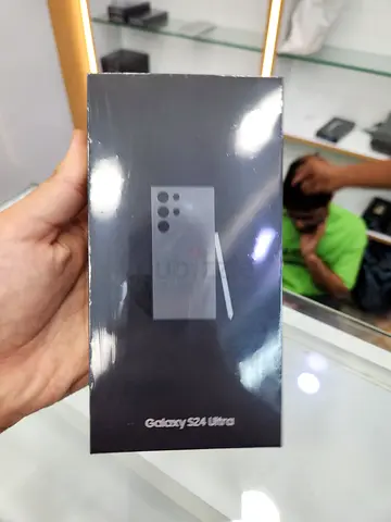 Samsung Galaxy S24 Ultra 256GB Box Packed