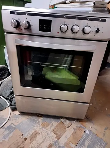 Electric cooking range