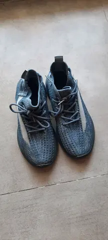 Oaklan Textured Lace-Up High Top Sneaker. Mens and big children. SIZE EU 37