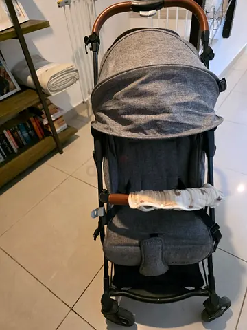 Travel stroller