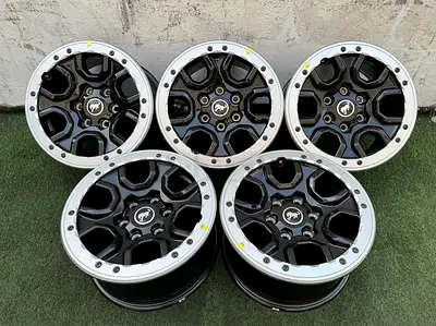5x original Ford Bronco 17” capable beadlock rims