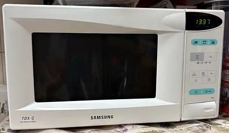 Moving Sale - Samsung Microwave