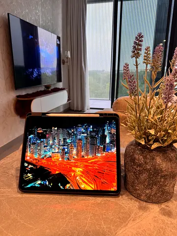 Apple iPad Pro 12.9-inch M2 (6th Generation) + Apple Pencil