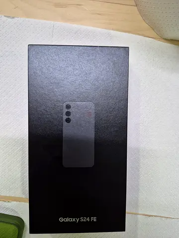 Samsung S24FE 256GB 8GB 5G With Accessories