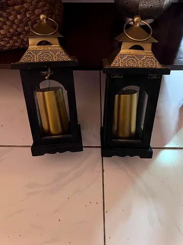 Beautiful Vintage-Style Lanterns for Decorative Use