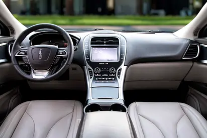 2020 Lincoln NAUTILUS 照片 8
