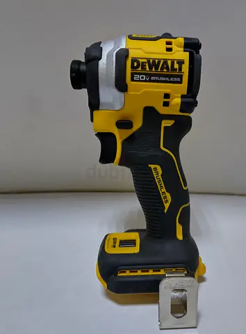 DEWALT IMPACT DRIVER 18V B.L