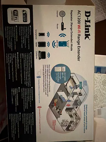 D-Link AC1200 Wi-Fi Range Extender for Seamless Connectivity