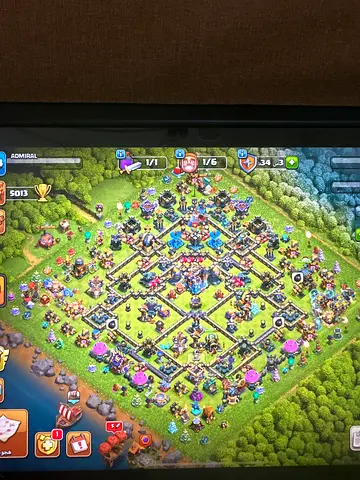 كلاش اوف كلانس تاون هول 18 ماكس