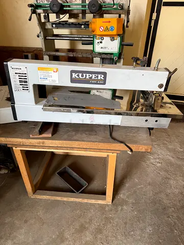 Veneer stitching machine