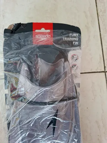 Speedo Fury Training Fins for Swimming Enthusiasts