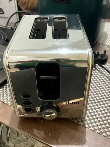 Home Kitchen appliances Ikon Stainless Steel 4-Slice Toaster in Great Condition