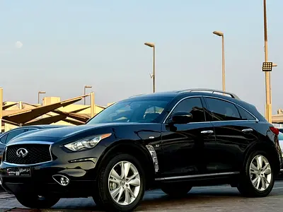 2018 Infiniti QX70 — фото 2