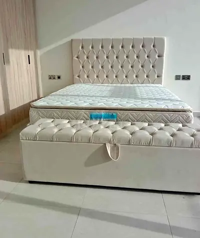 Elegant Queen Size Bed with Manual Storage For Sale