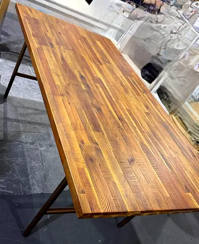 Solid Wood Dining Table - Perfect for Gatherings