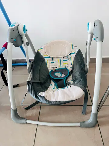 Baby swing