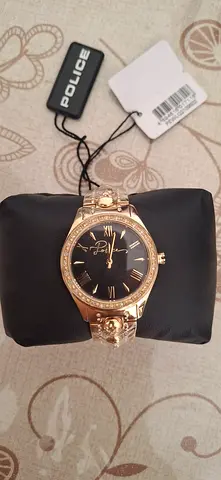 Brand New POLICE Watch – Gold with Black Dial | Excellent Condition  (Negotiable price)