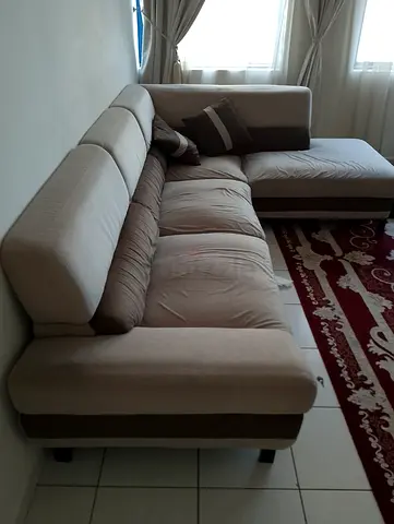 Comfortable L-Shaped Sofa for Sale