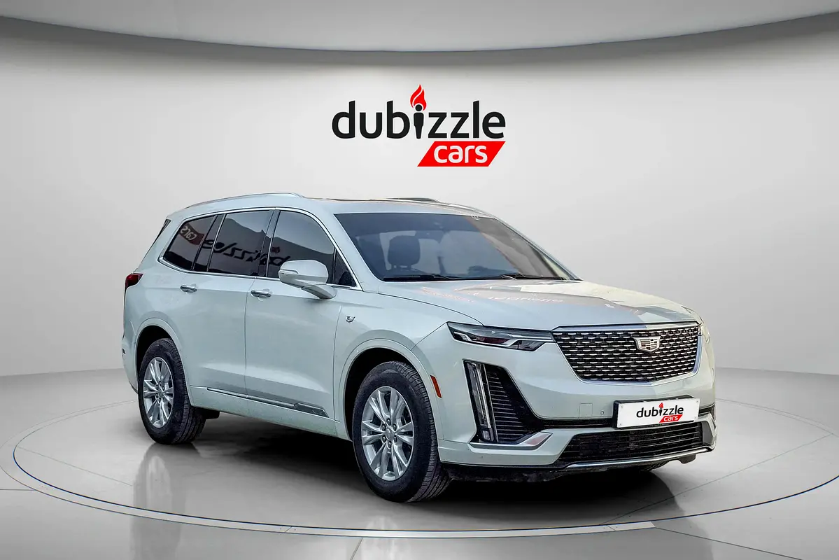 Cadillac XT6 2022 — photo 1 of 15