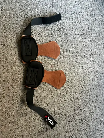 High-Quality Lifting Straps for Serious Lifters