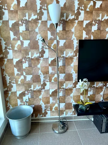 Elegant Floor Lamp for Stylish Home Lighting