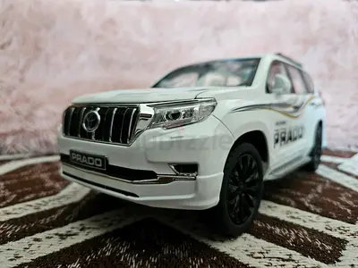 Toyota Land Cruiser Prado Model car