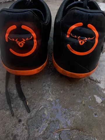 Antelopus football shoes size 43