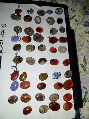 احجار عقيق متنوعه للبيع