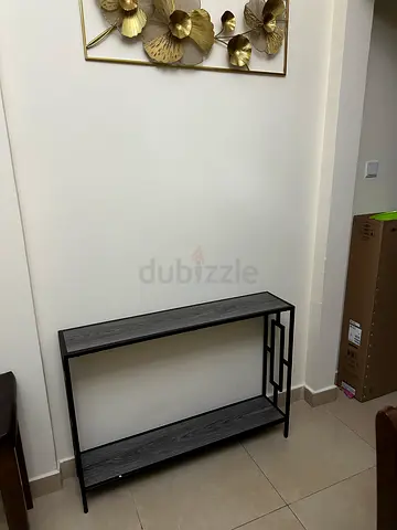 Stylish Black Metal Console Table - Perfect for Any Room