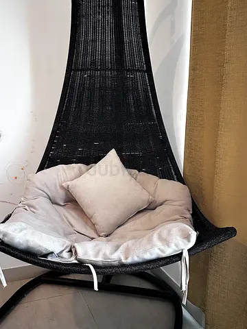 Comfortable Hanging Chair with Cushion