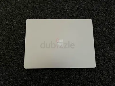 Microsoft Surface Laptop 2 (perfect condition)