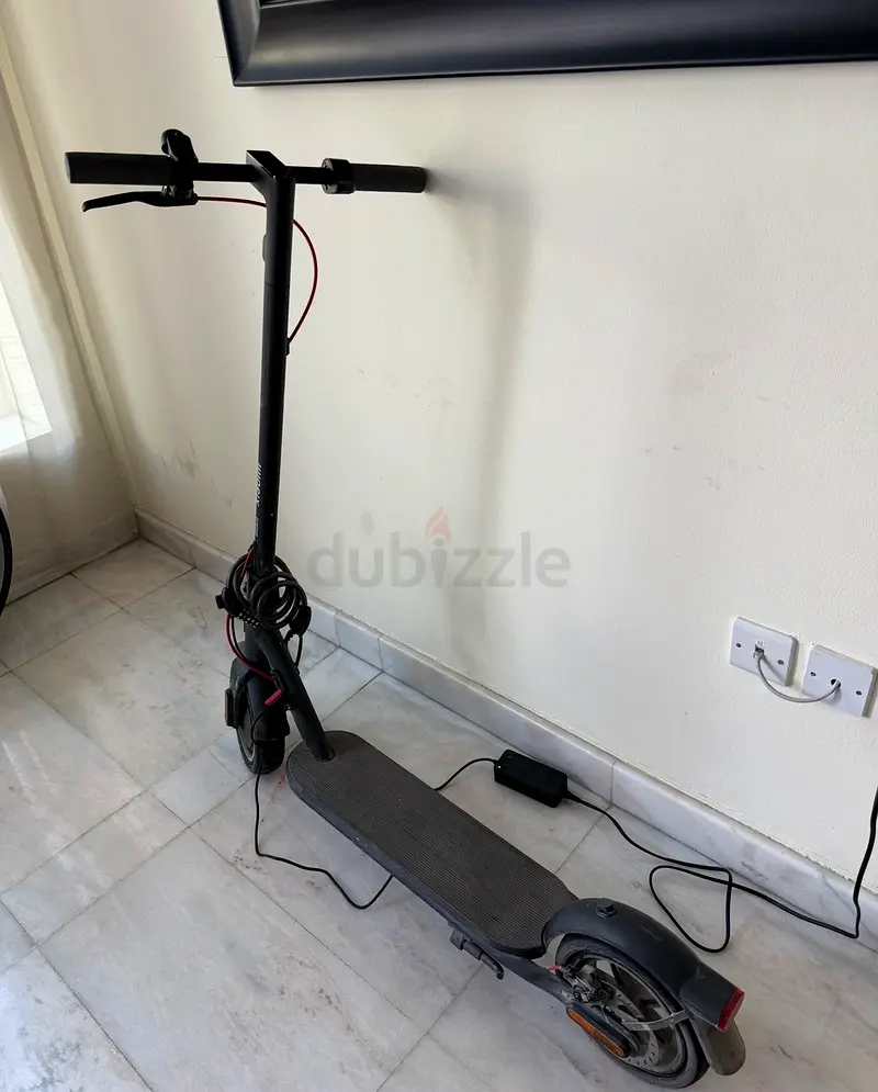 Foldable Electric Scooter for Sale (good for metro and work)