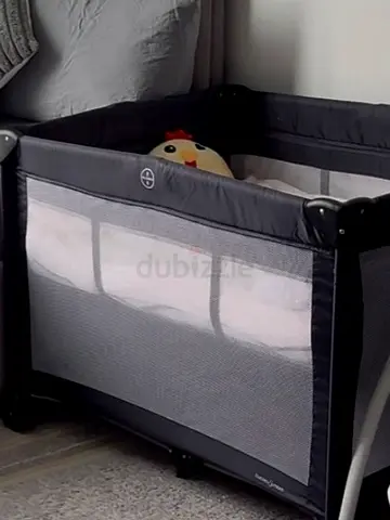Comfortable Portable Baby Crib with Soft Bedding