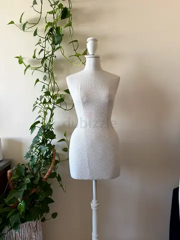 Elegant Dress Form Mannequin for Fashion designers, Tailoring or Display