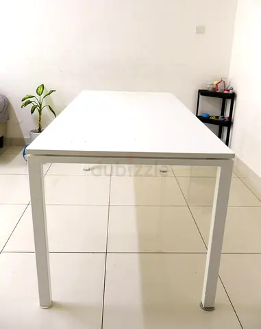 Sturdy White Dining Table for Sale