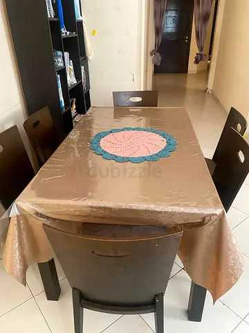 Dining table for sale