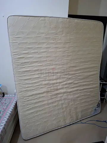 Comfortable and Reliable King Size (200x180x13cm) Mattress for Sale