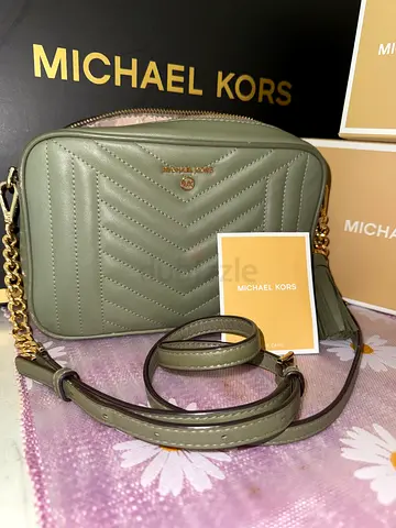 Stylish Michael Kors Crossbody Bag PRELOVED